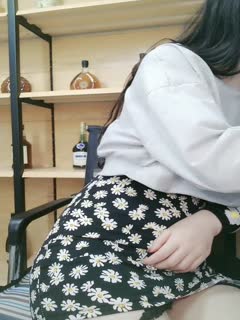 网曝-【扩阴灌尿】吉林00后“岳欣悦”10P事件后玩黑人大屌